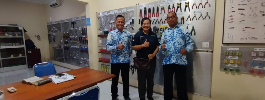 Jajaki Kerjasama SMK dan Kampus Penerbangan; SMK Cakra Nusantara Bali Kunjungi STTKD