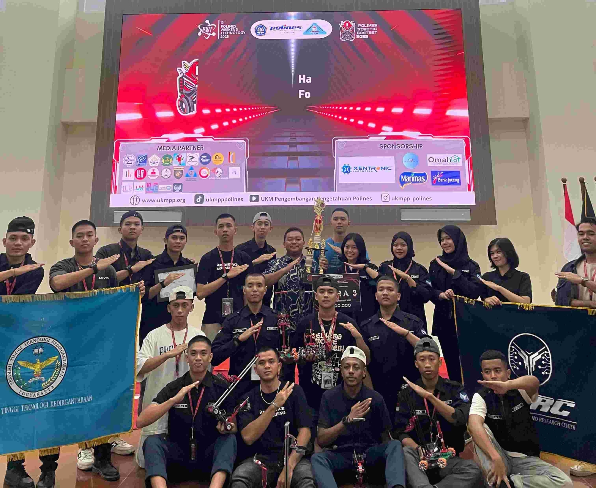 Robotik STTKD Juara Tingkat Nasional-Aerobot DRRC