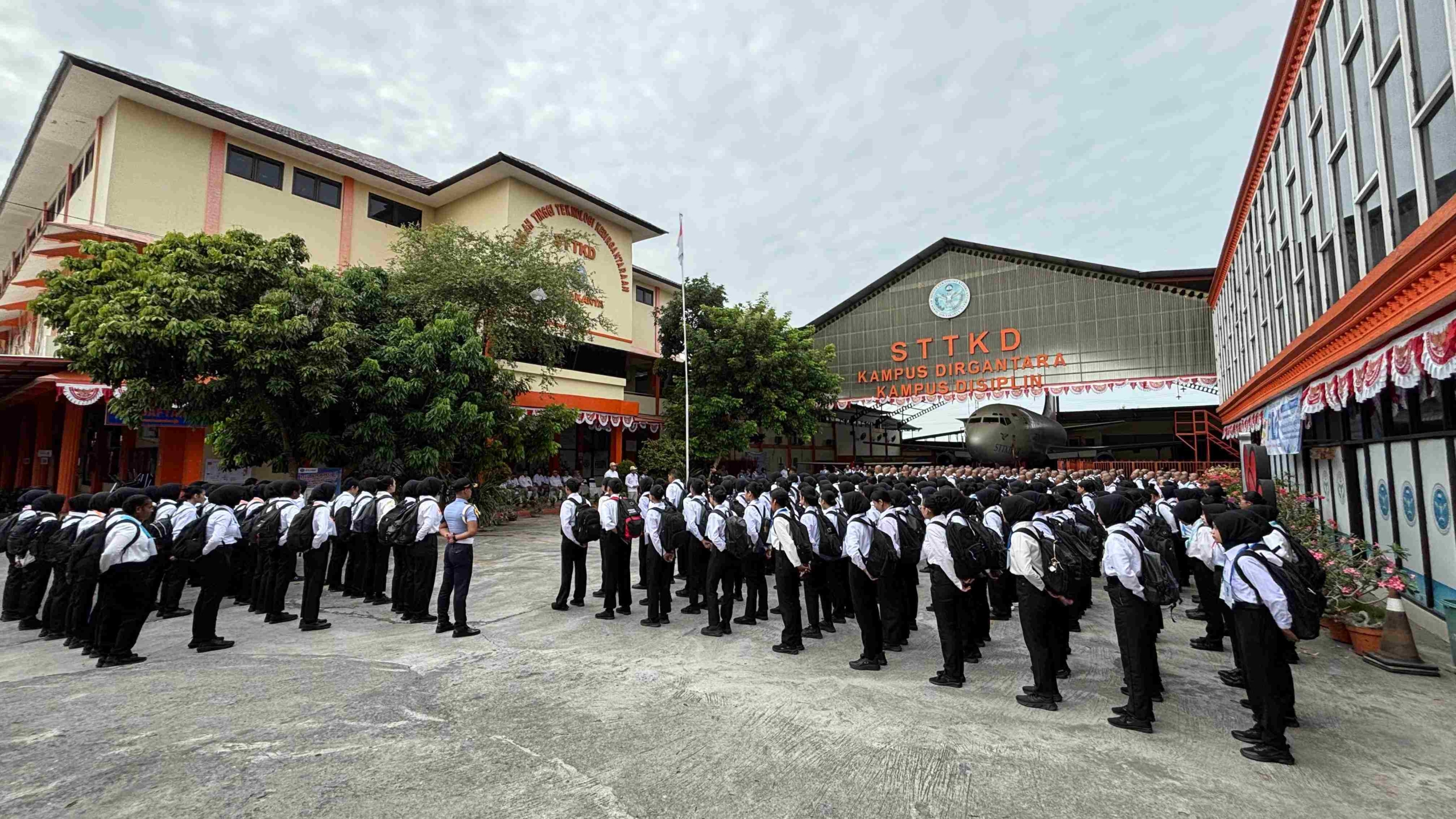 Hari Pertama Pembukaan Pekan Disiplin dan Kepemimpinan (PDK) STTKD