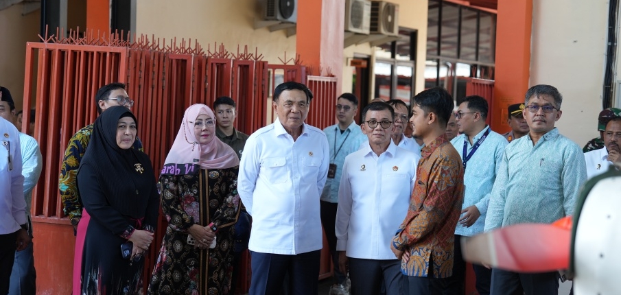 Kunjungan Menko Polkam Jenderal TNI (Purn) Jamari Chaniago ke STTKD Yogyakarta